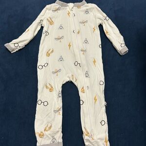 Kyte BABY Cream Pajamas with Gold and Gray Accents